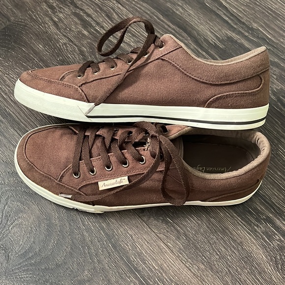 American Eagle Sneakers - Picture 5 of 10